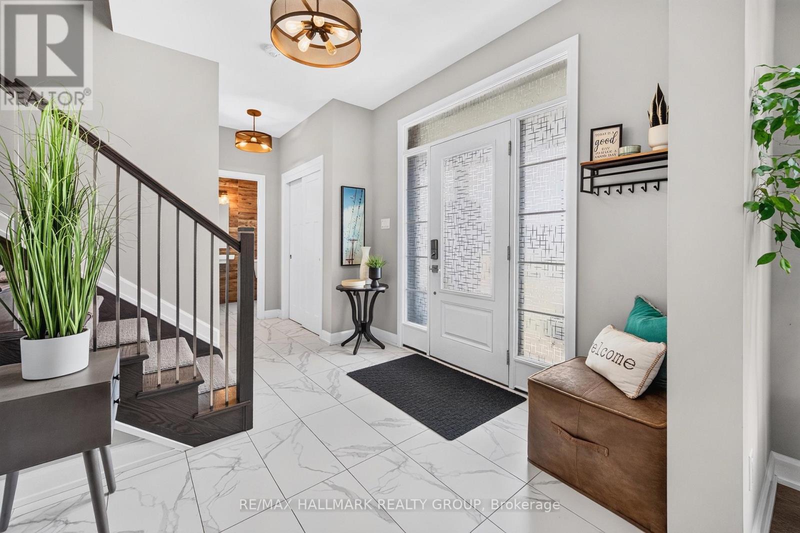 595 Decoeur Drive, Ottawa, ON - Indoor Photo Showing Other Room