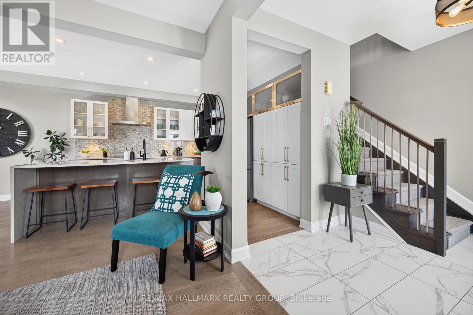 595 Decoeur Drive, Ottawa, ON - Indoor Photo Showing Other Room
