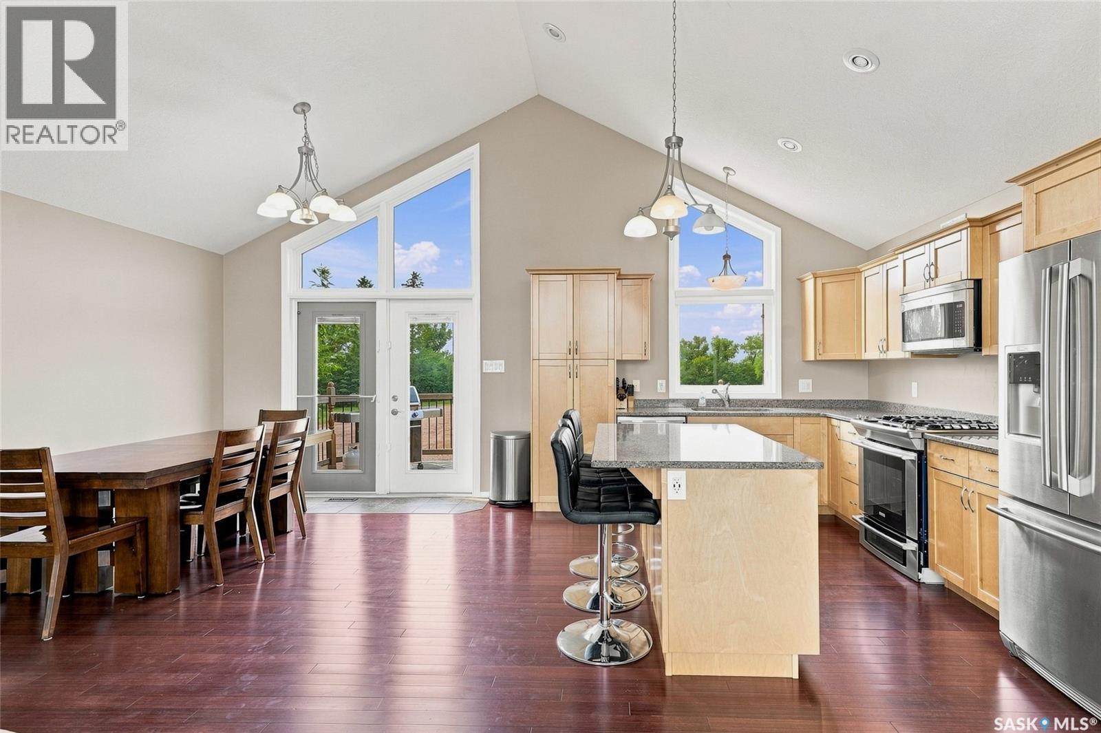 Roberts Riverfront Acreage, South Saskatchewan River, SK - Indoor