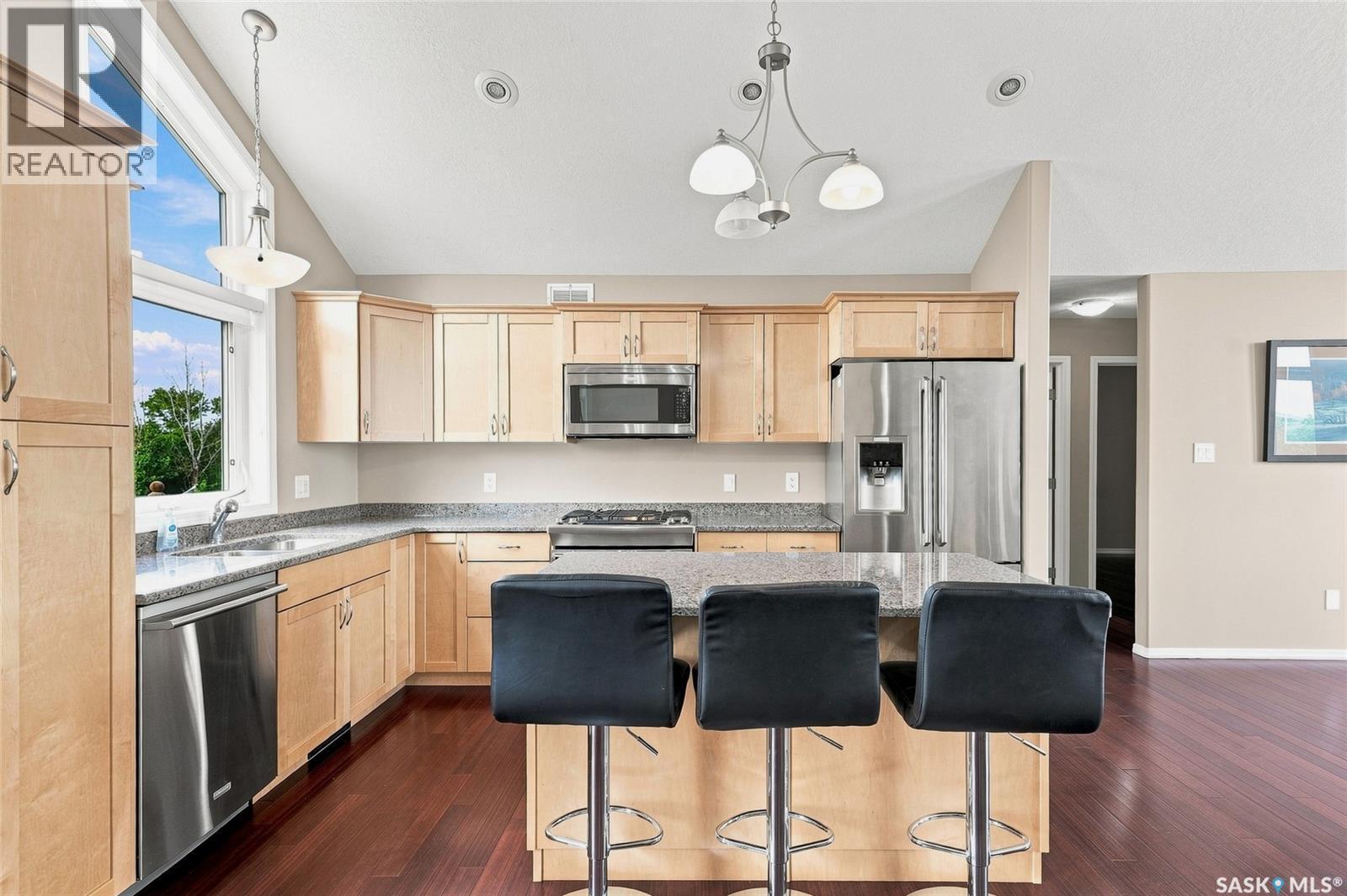 Roberts Riverfront Acreage, South Saskatchewan River, SK - Indoor Photo Showing Kitchen With Upgraded Kitchen