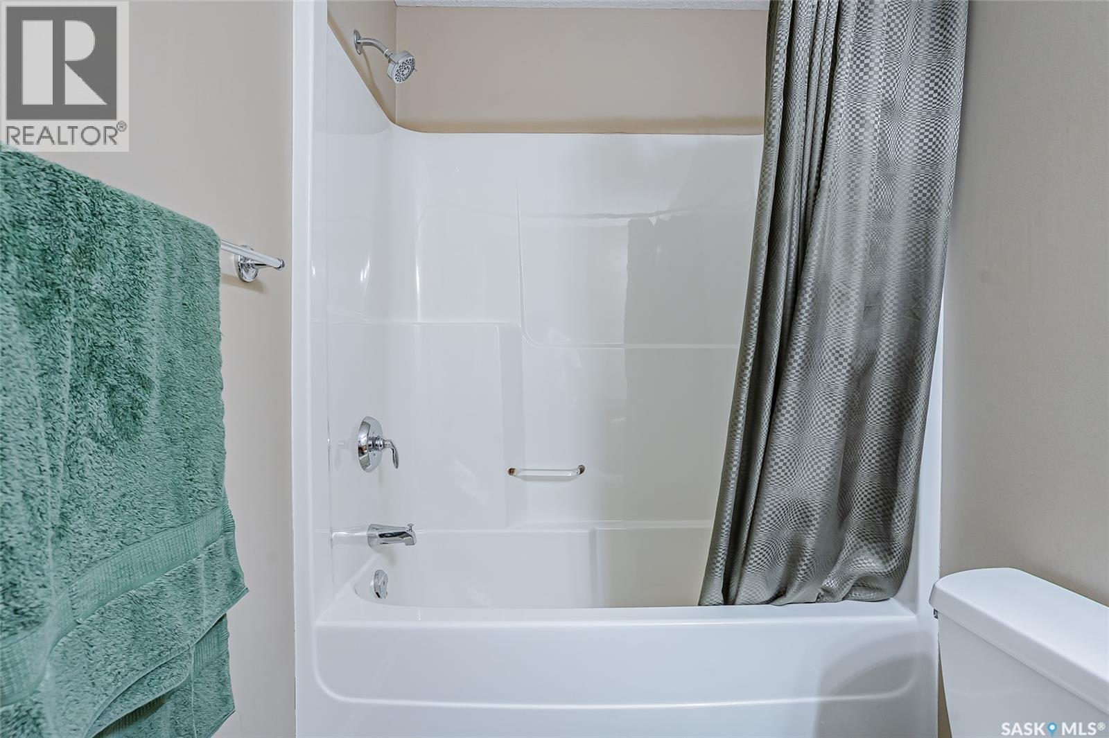 Roberts Riverfront Acreage, South Saskatchewan River, SK - Indoor Photo Showing Bathroom