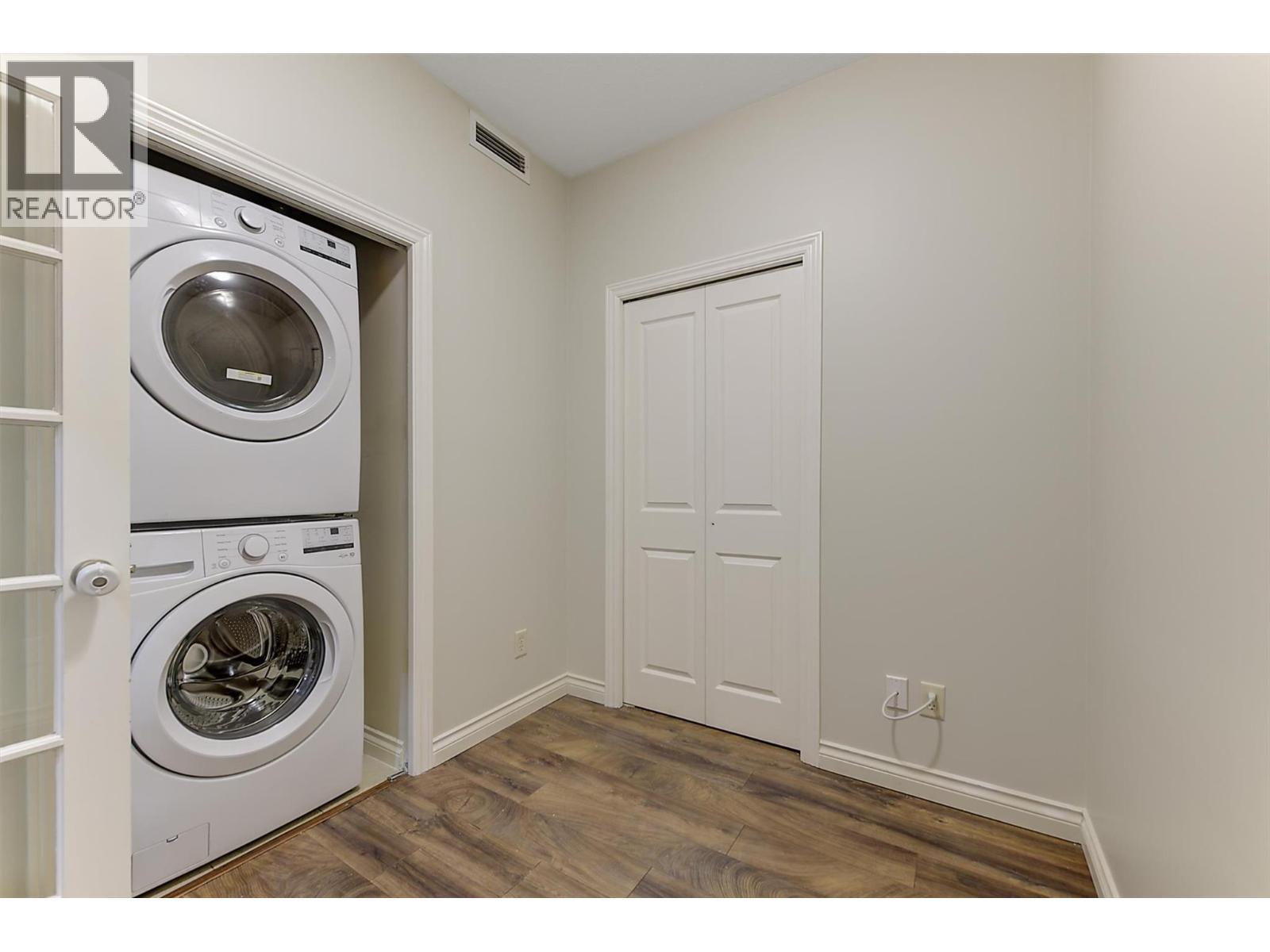 Den w/ Laundry - 3842 Old Okanagan Highway Unit# 4205, West Kelowna, BC - Indoor Photo Showing Laundry Room
