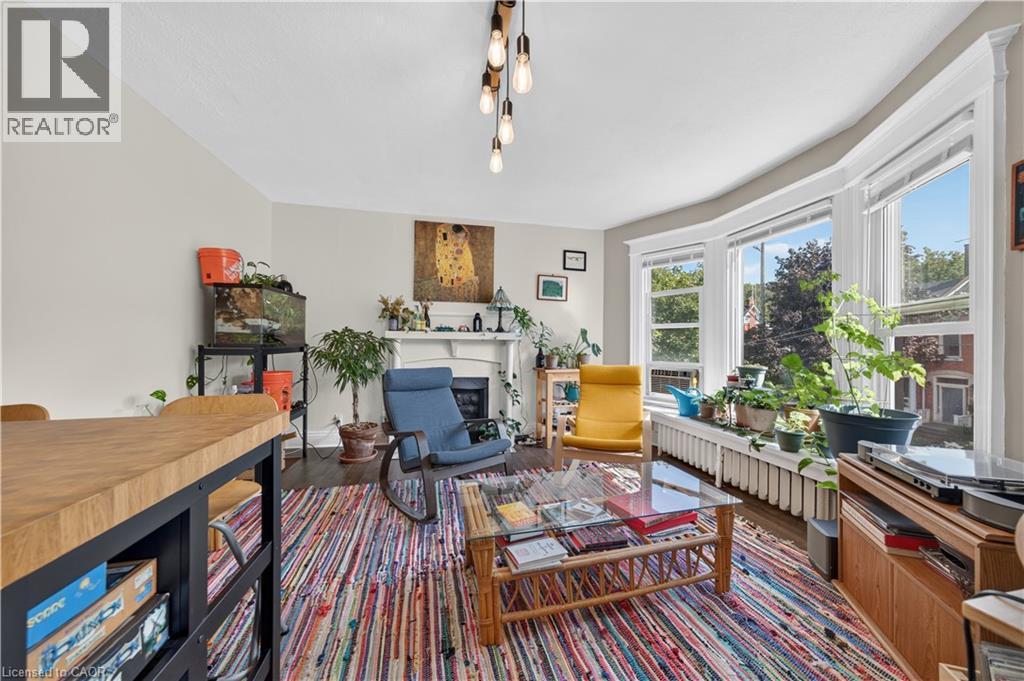 148 Markland Street, Hamilton, ON - Indoor Photo Showing Living Room With Fireplace