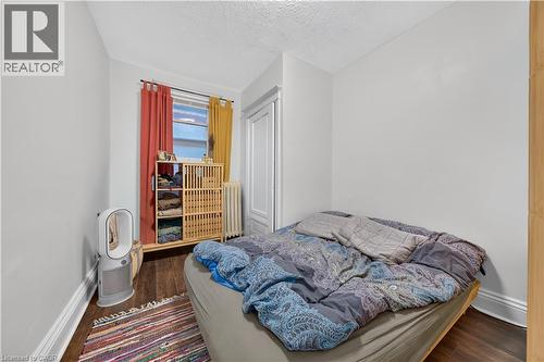148 Markland Street, Hamilton, ON - Indoor Photo Showing Bedroom