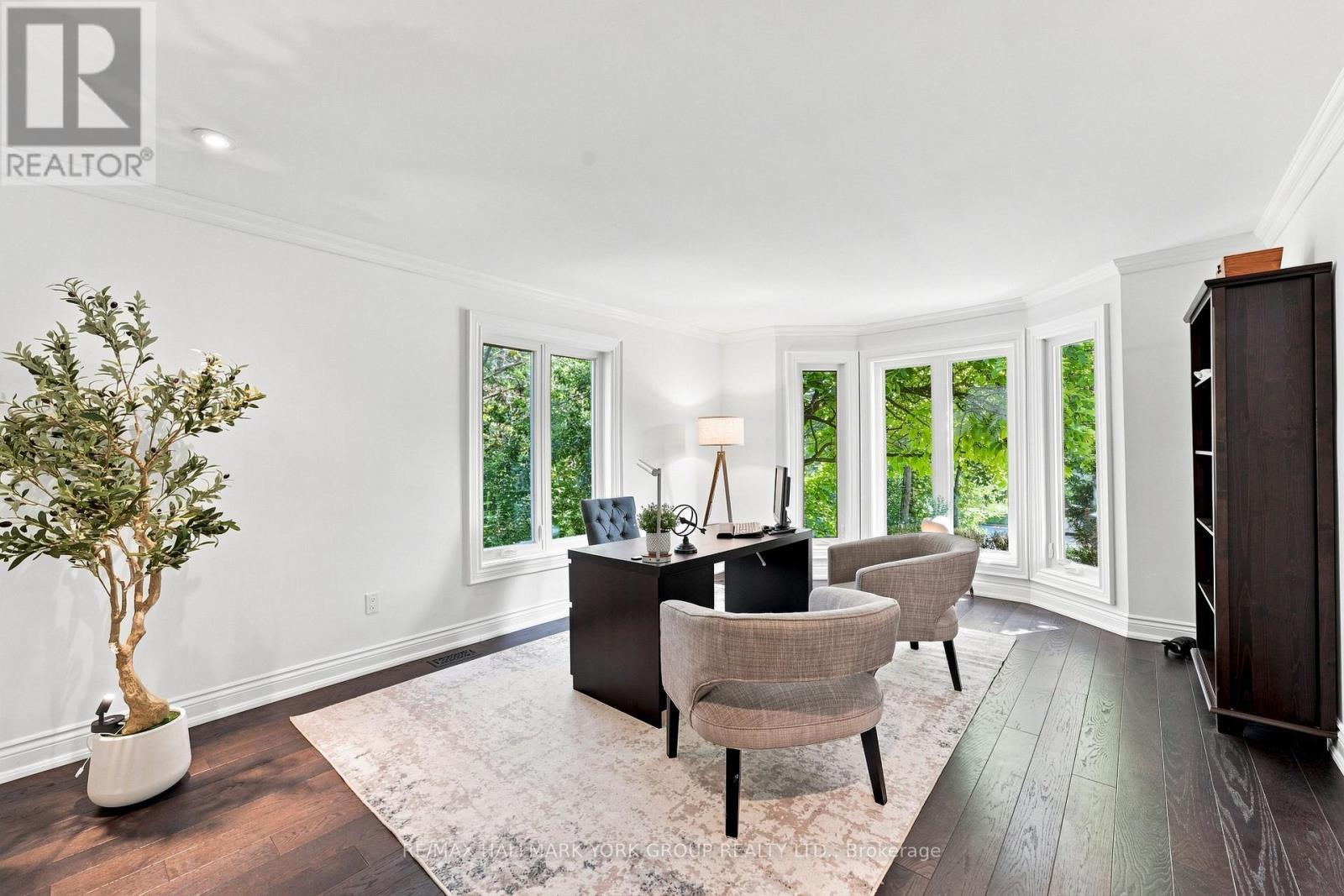 111 Whispering Pine Trail, Aurora, ON - Indoor