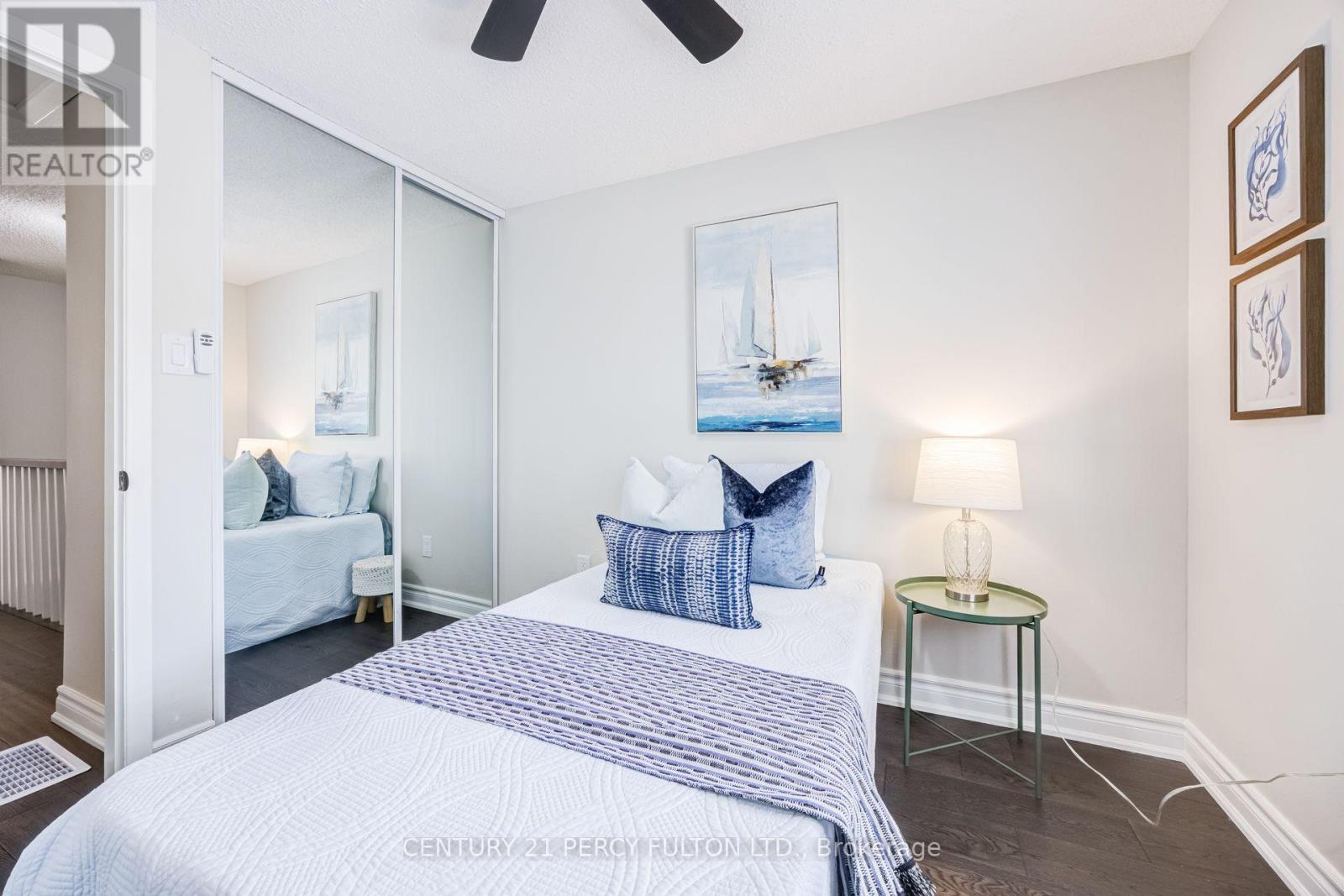 87 Crab Apple Way, Toronto, ON - Indoor Photo Showing Bedroom