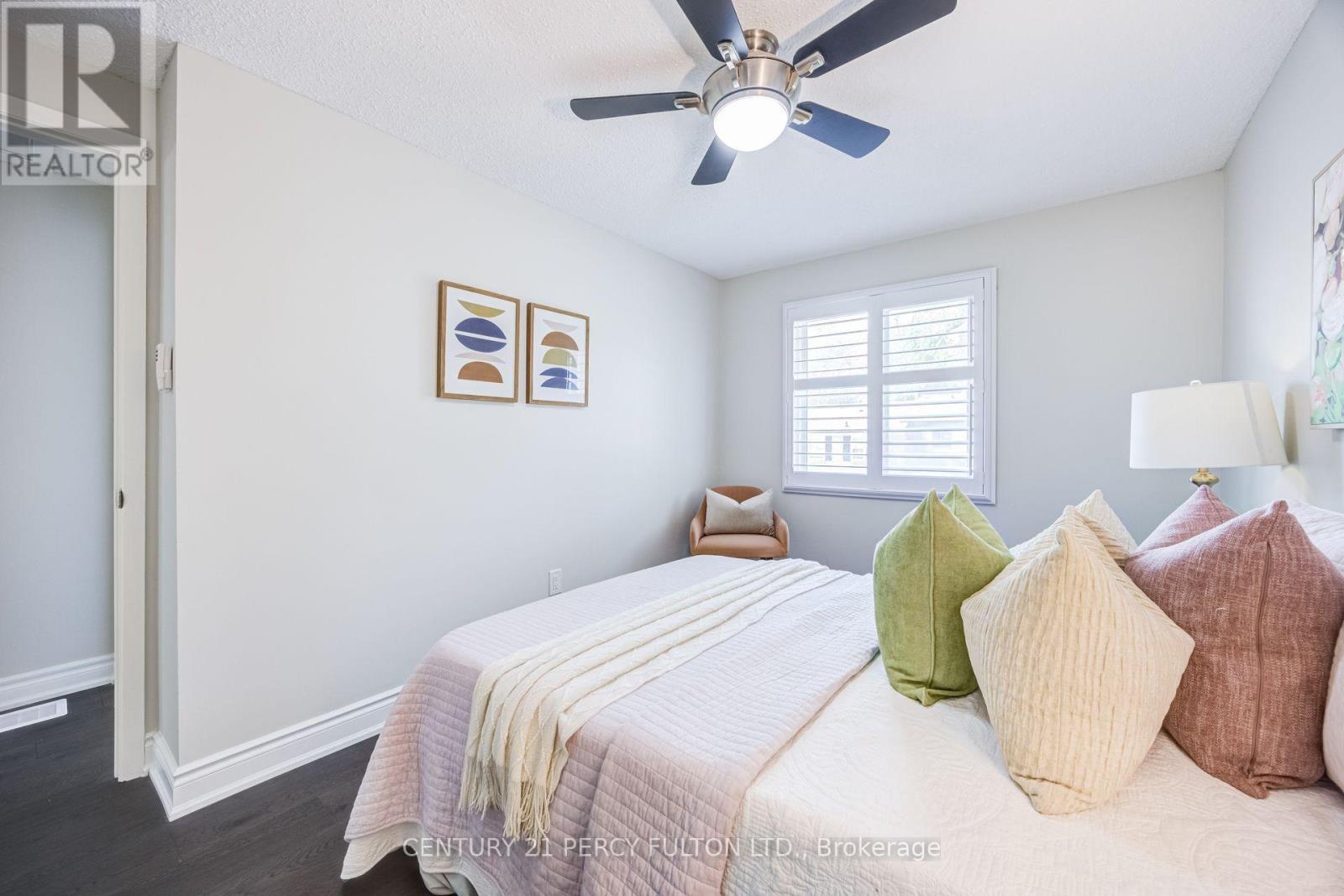 87 Crab Apple Way, Toronto, ON - Indoor Photo Showing Bedroom