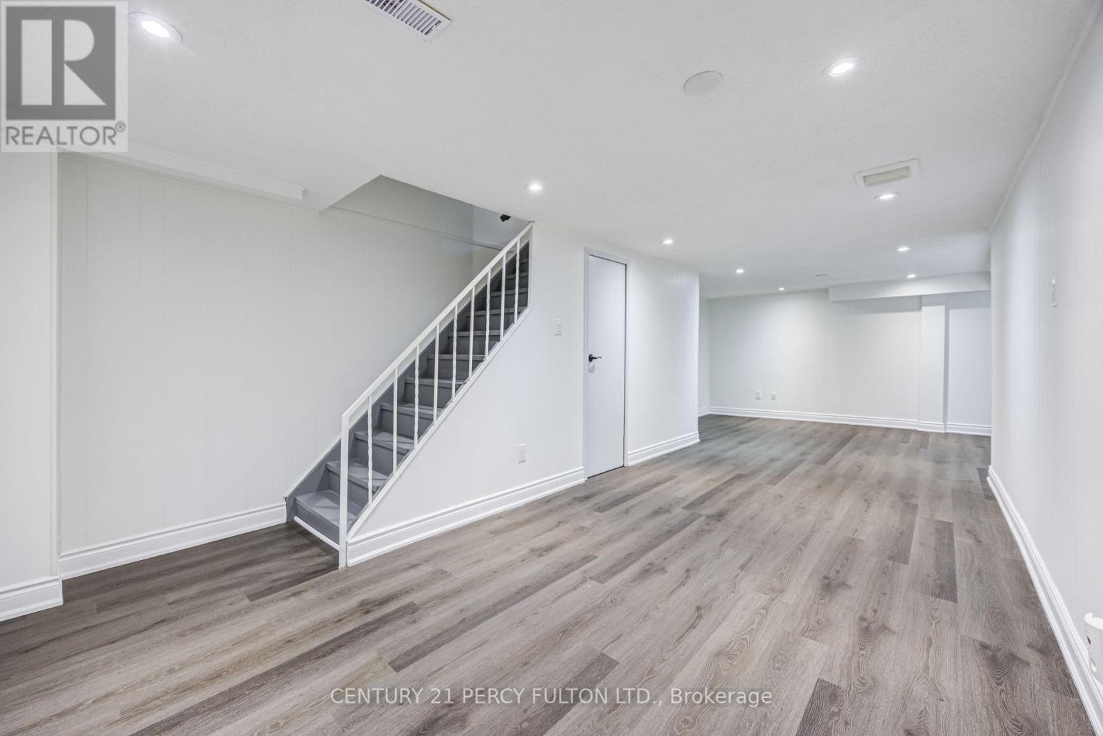 87 Crab Apple Way, Toronto, ON - Indoor Photo Showing Other Room