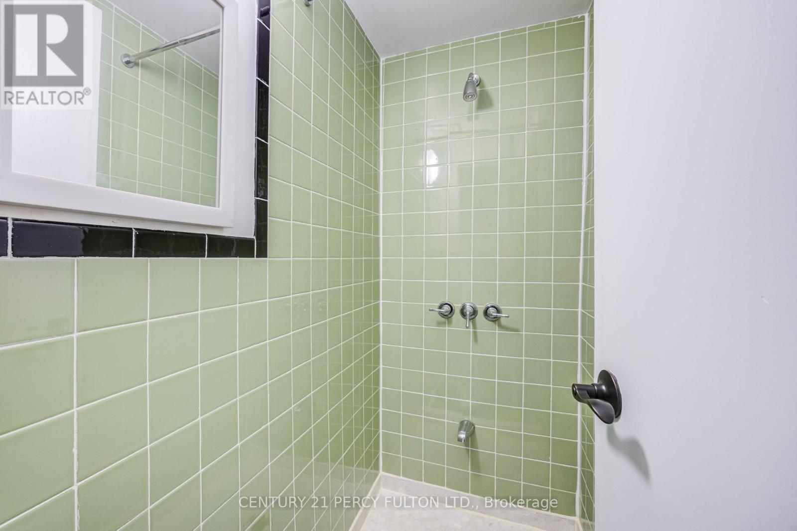 87 Crab Apple Way, Toronto, ON - Indoor Photo Showing Other Room