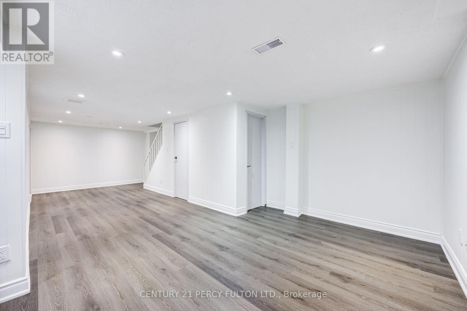 87 Crab Apple Way, Toronto, ON - Indoor Photo Showing Other Room