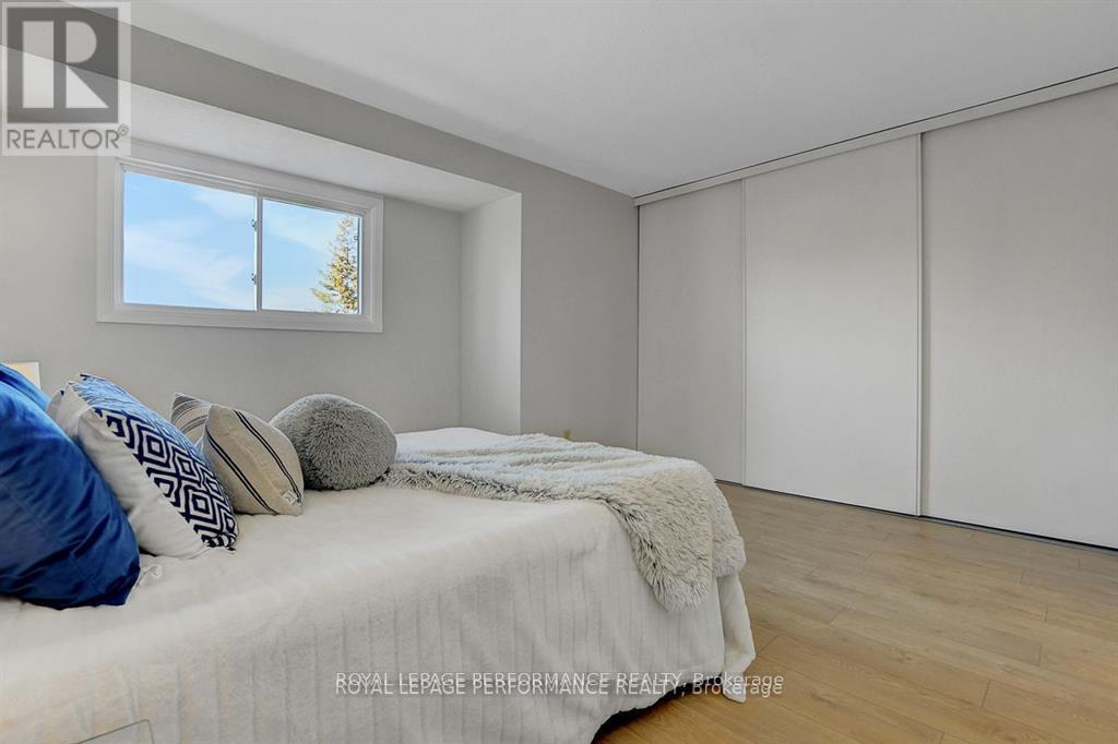 2603 Pimlico Crescent, Ottawa, ON - Indoor Photo Showing Bedroom