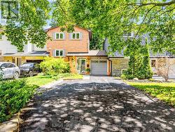 75 ST. ANDREWS COURT Aurora, ON L4G 3B2