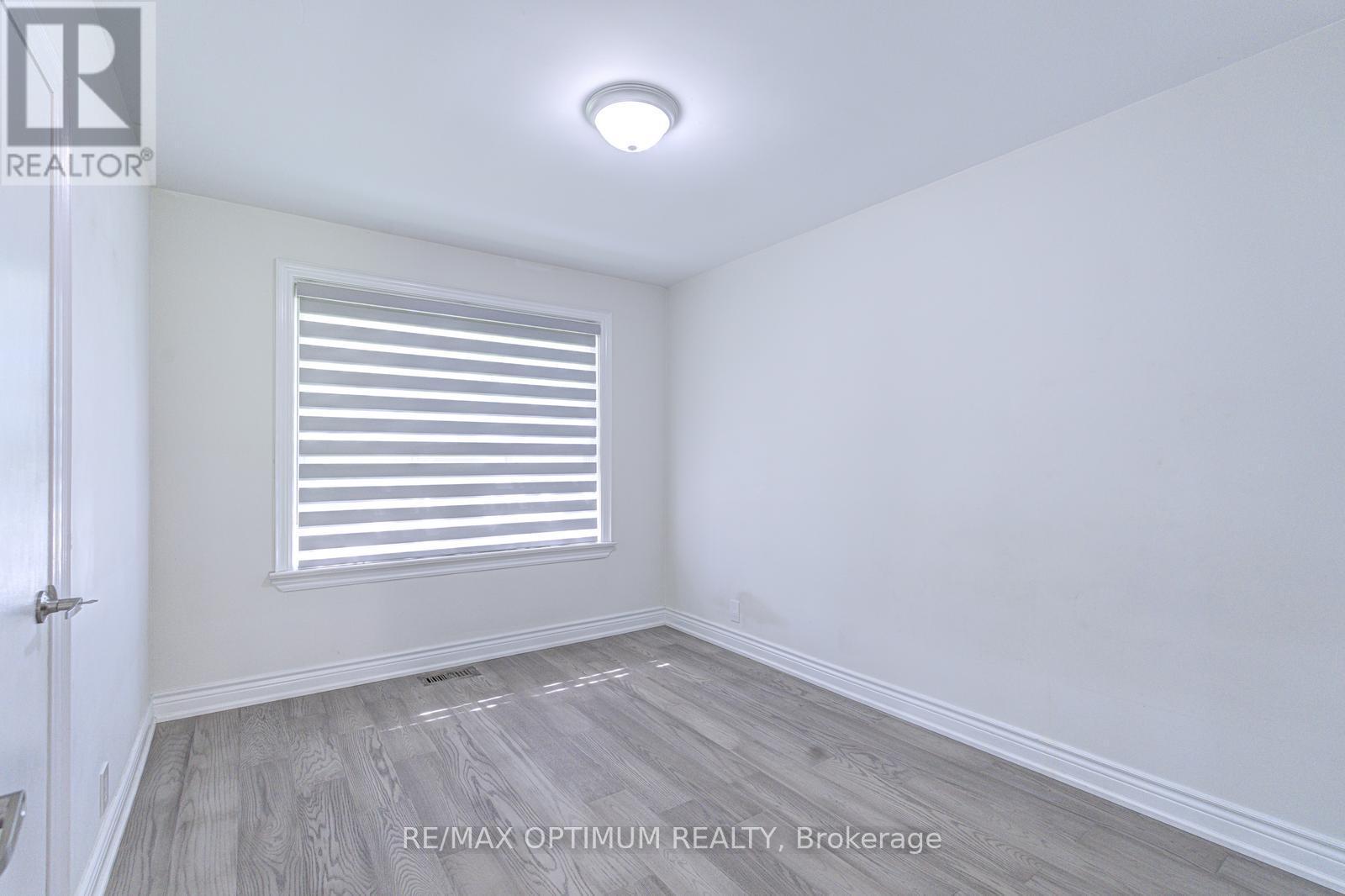 1747 Coram Crescent, Mississauga, ON - Indoor Photo Showing Other Room