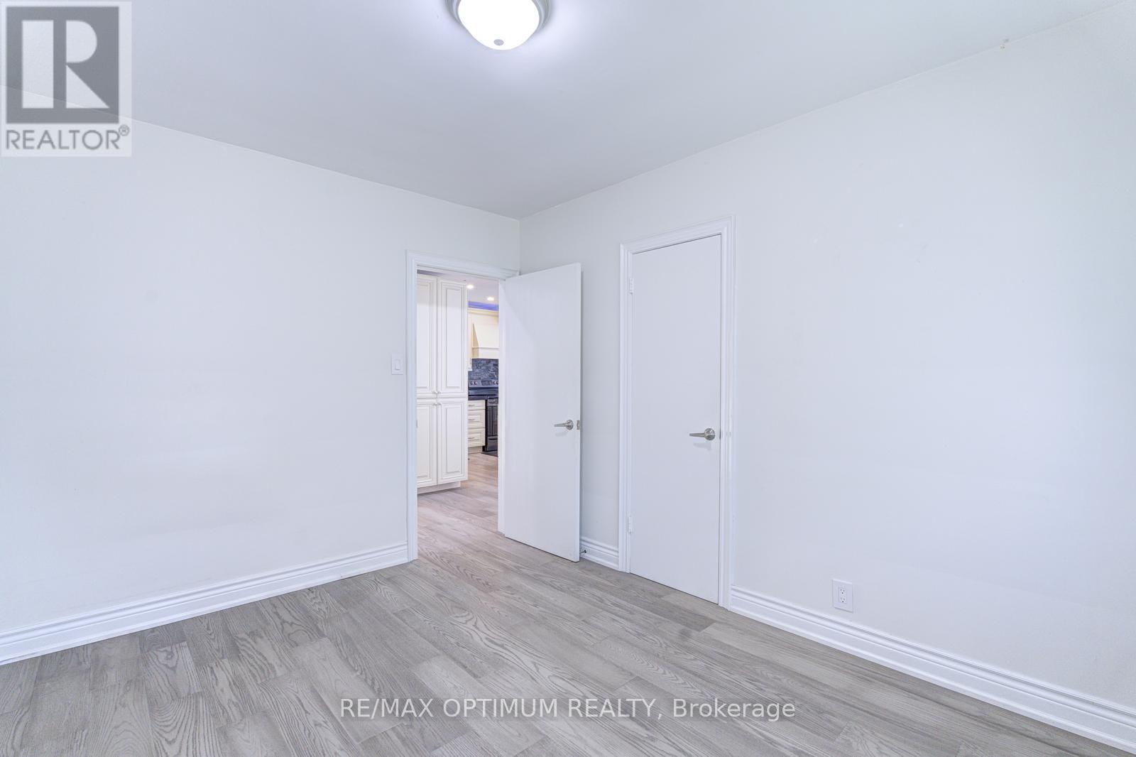 1747 Coram Crescent, Mississauga, ON - Indoor Photo Showing Other Room