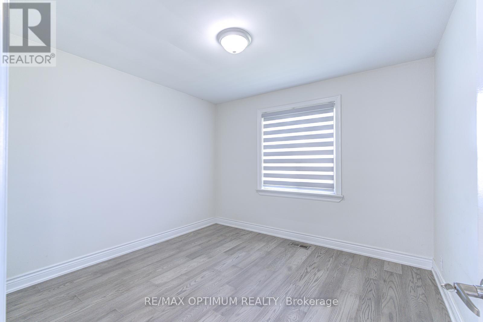 1747 Coram Crescent, Mississauga, ON - Indoor Photo Showing Other Room