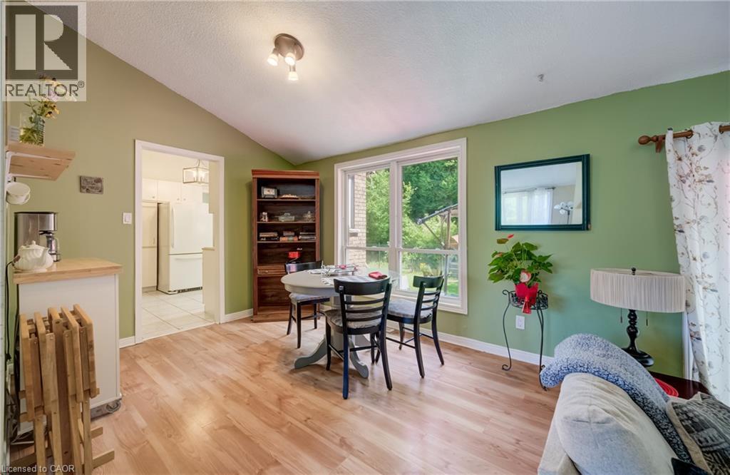 1853 Highway 24 S, Cambridge, ON - Indoor Photo Showing Dining Room