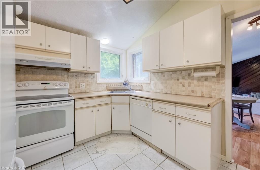 1853 Highway 24 S, Cambridge, ON - Indoor Photo Showing Kitchen