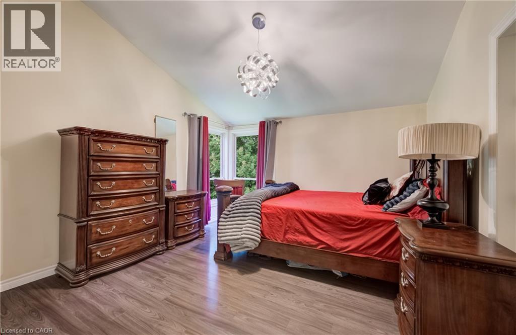 1853 Highway 24 S, Cambridge, ON - Indoor Photo Showing Bedroom