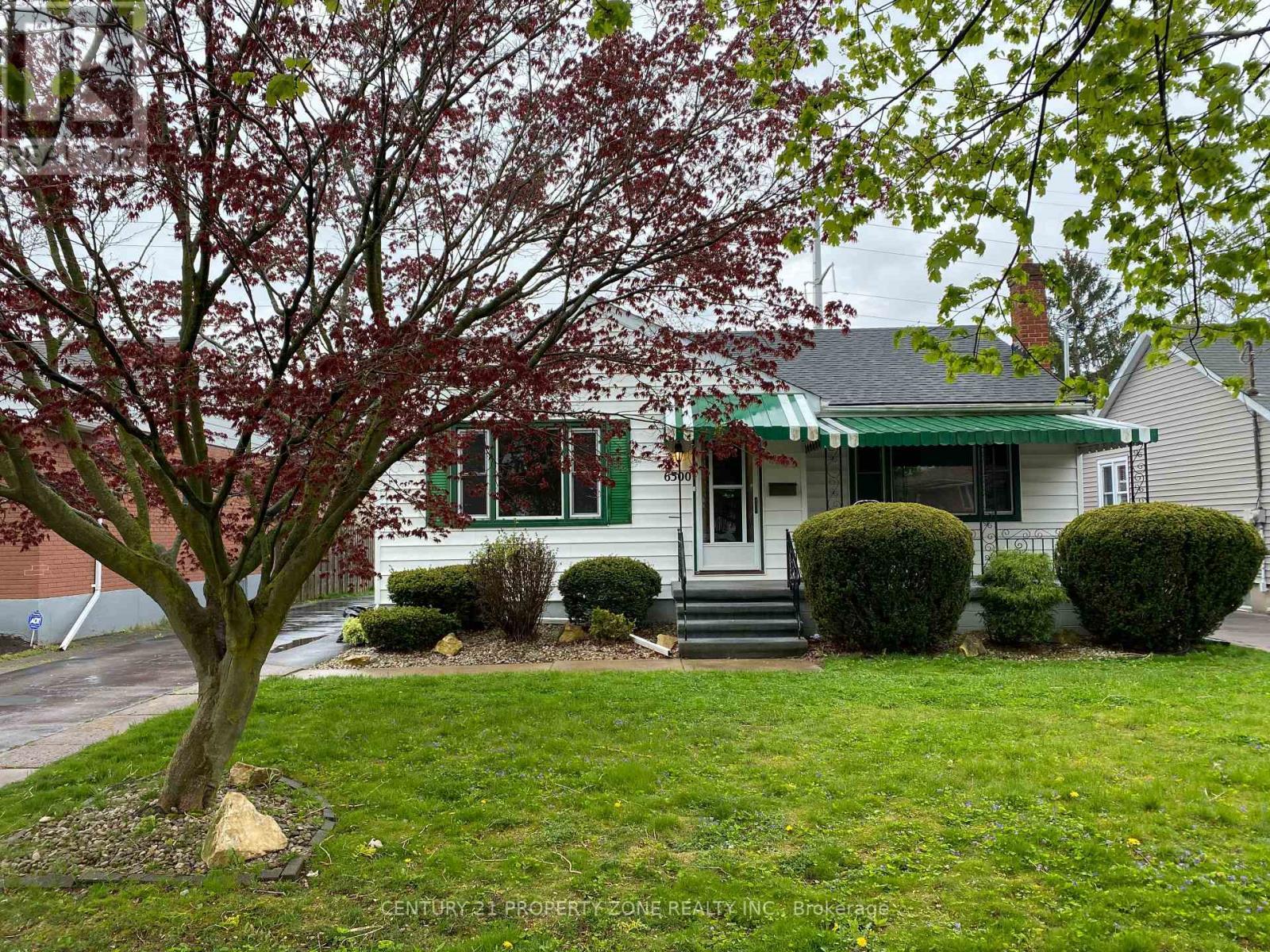 6300 Corwin Crescent, Niagara Falls, ON - Outdoor