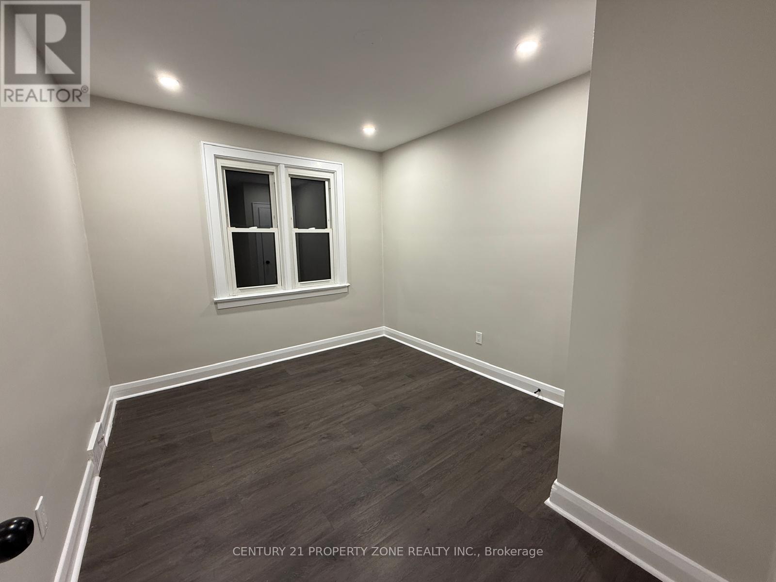 6300 Corwin Crescent, Niagara Falls, ON - Indoor Photo Showing Other Room