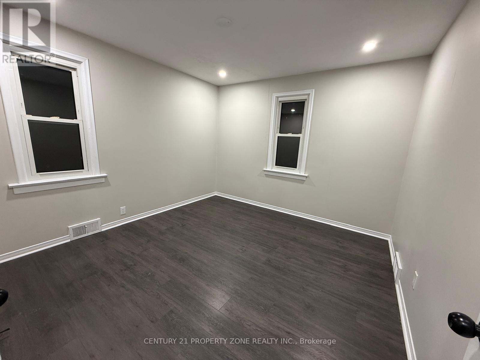 6300 Corwin Crescent, Niagara Falls, ON - Indoor Photo Showing Other Room