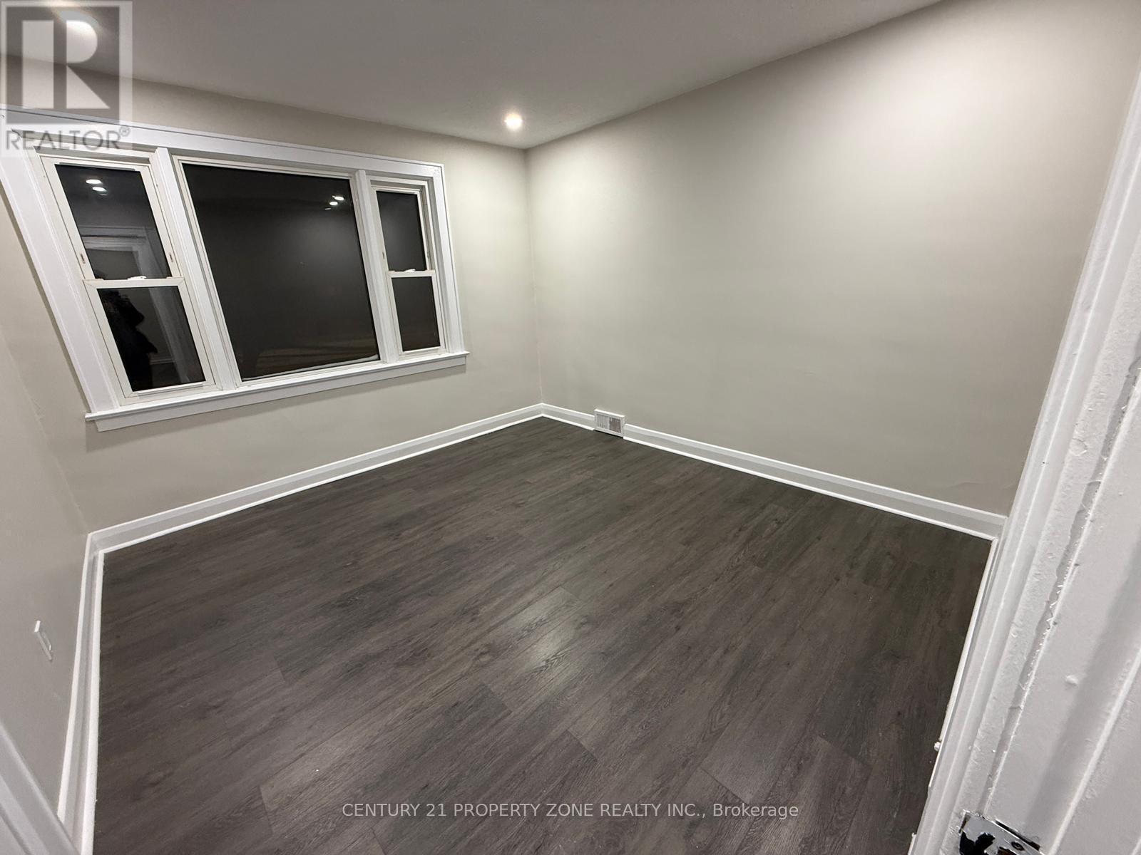 6300 Corwin Crescent, Niagara Falls, ON - Indoor Photo Showing Other Room