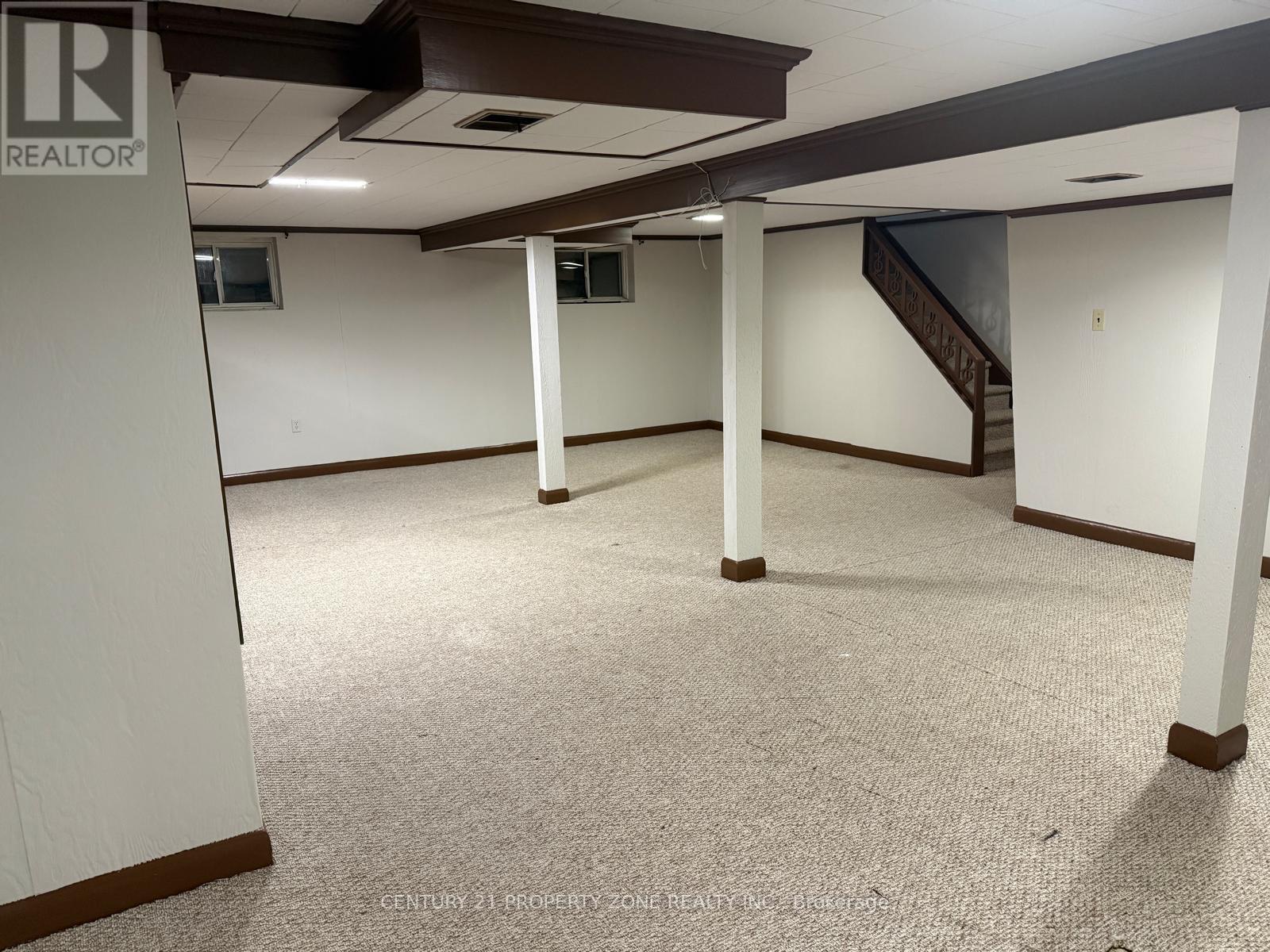 6300 Corwin Crescent, Niagara Falls, ON - Indoor Photo Showing Other Room