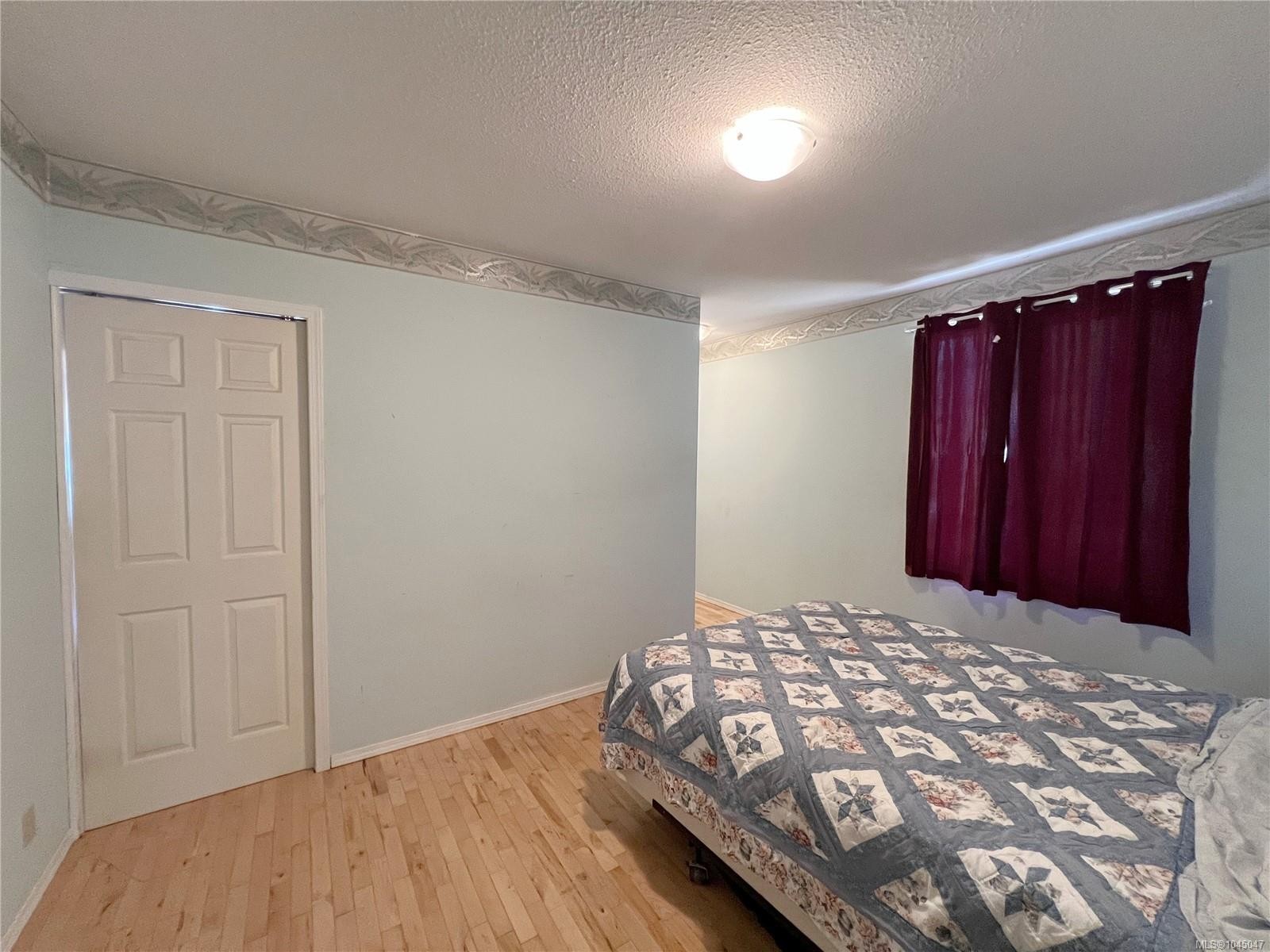401 Conuma Dr, Gold River, BC