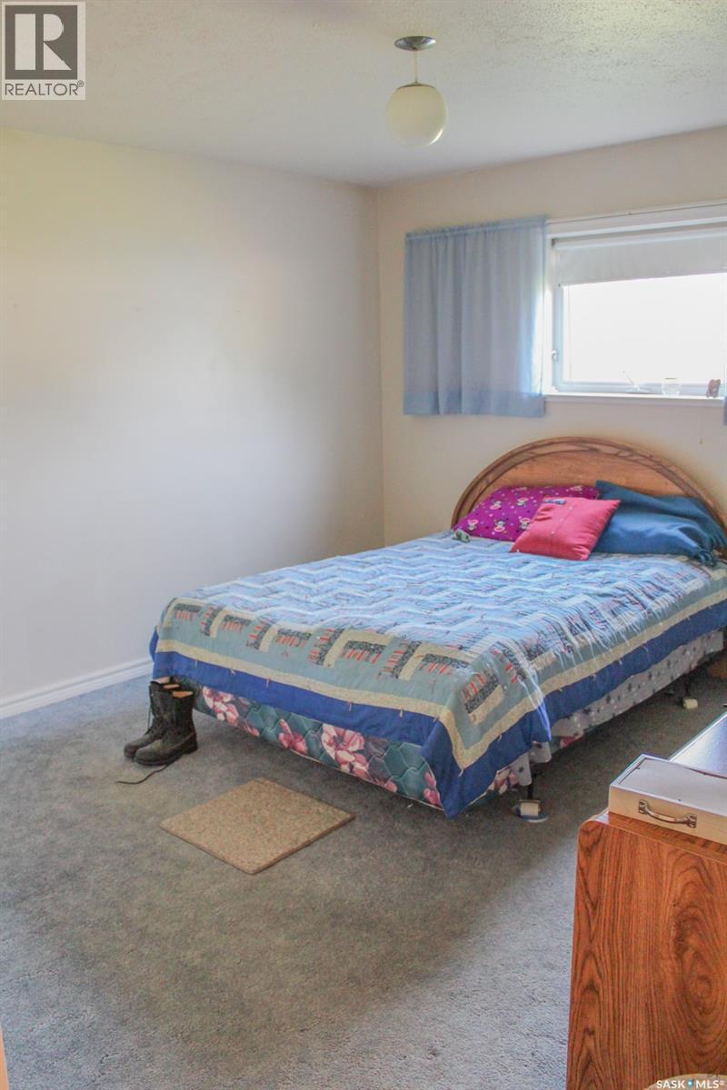 101 Cairns Avenue W, Melfort, SK - Indoor Photo Showing Bedroom