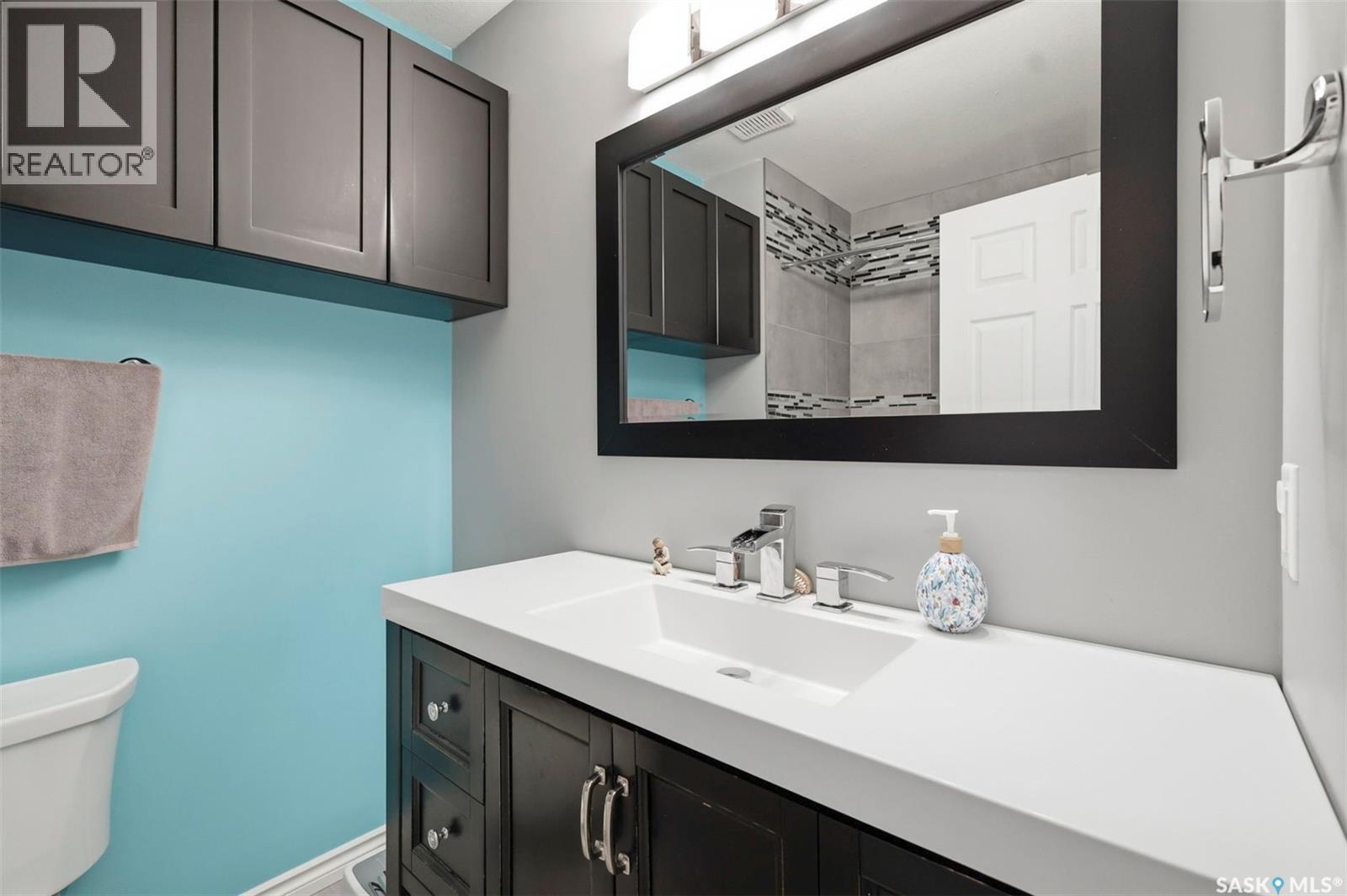 201 1St Avenue N, Warman, SK - Indoor Photo Showing Bathroom