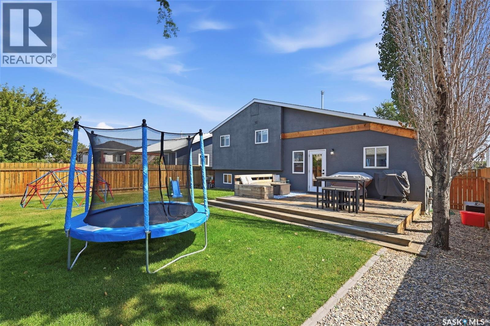 201 1St Avenue N, Warman, SK - Outdoor With Deck Patio Veranda
