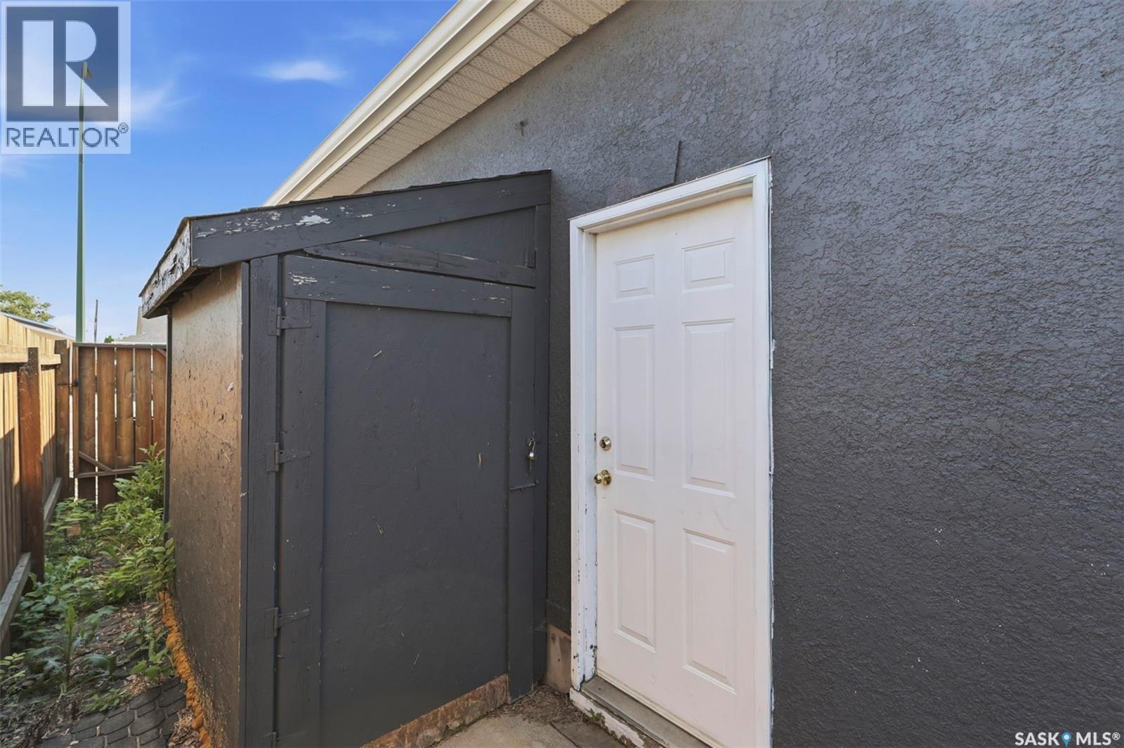201 1St Avenue N, Warman, SK - Outdoor With Exterior