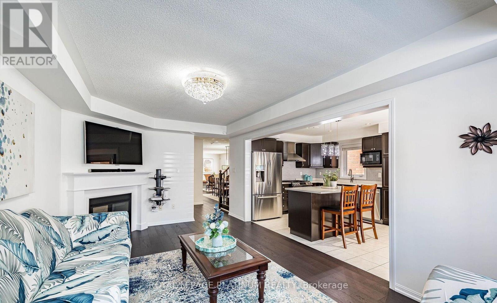43 Arkwright Drive, Brampton, ON - Indoor Photo Showing Living Room With Fireplace