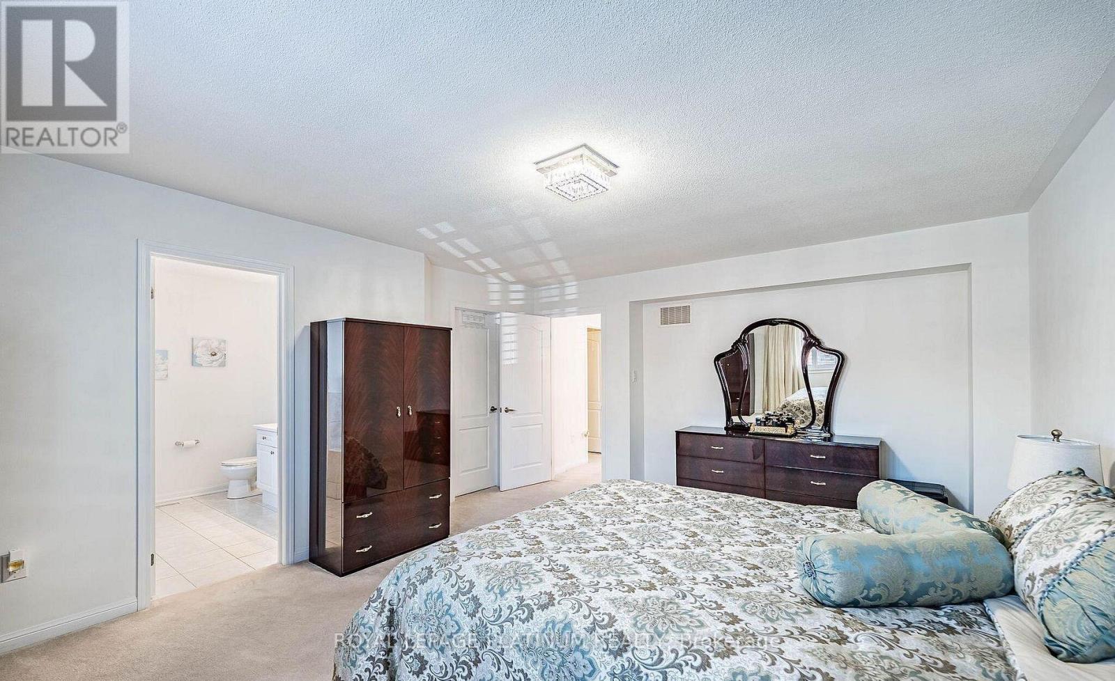 43 Arkwright Drive, Brampton, ON - Indoor Photo Showing Bedroom