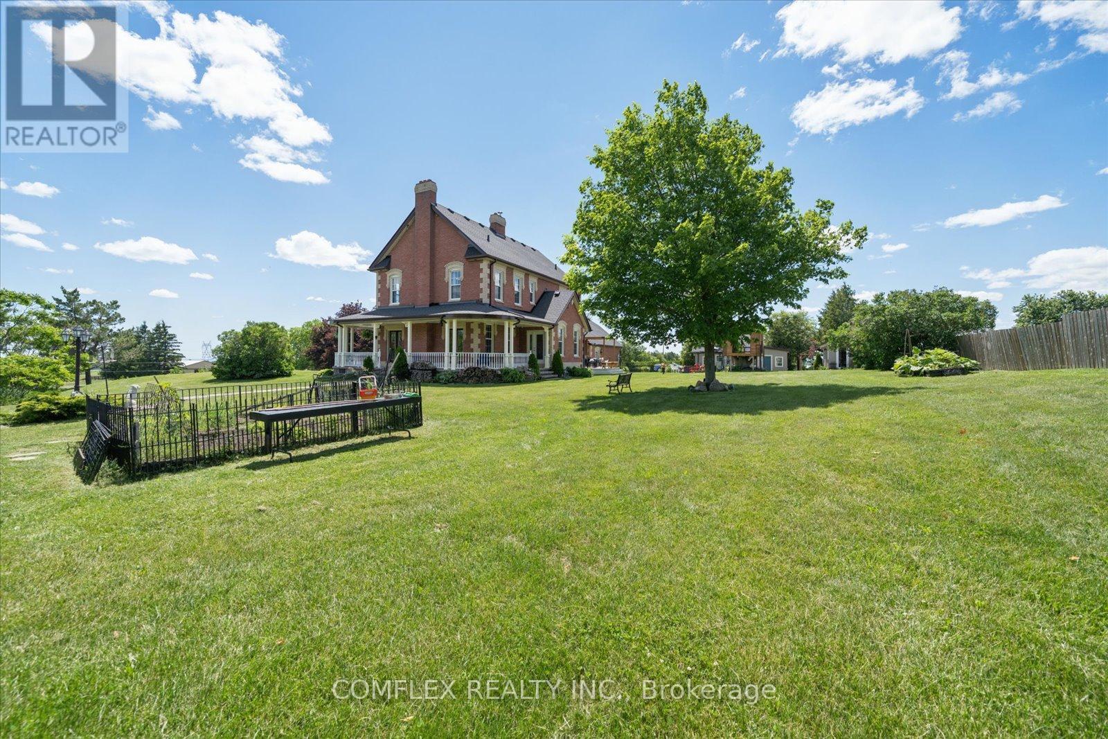 1150 Raglan Road E, Oshawa, ON - Outdoor With Deck Patio Veranda