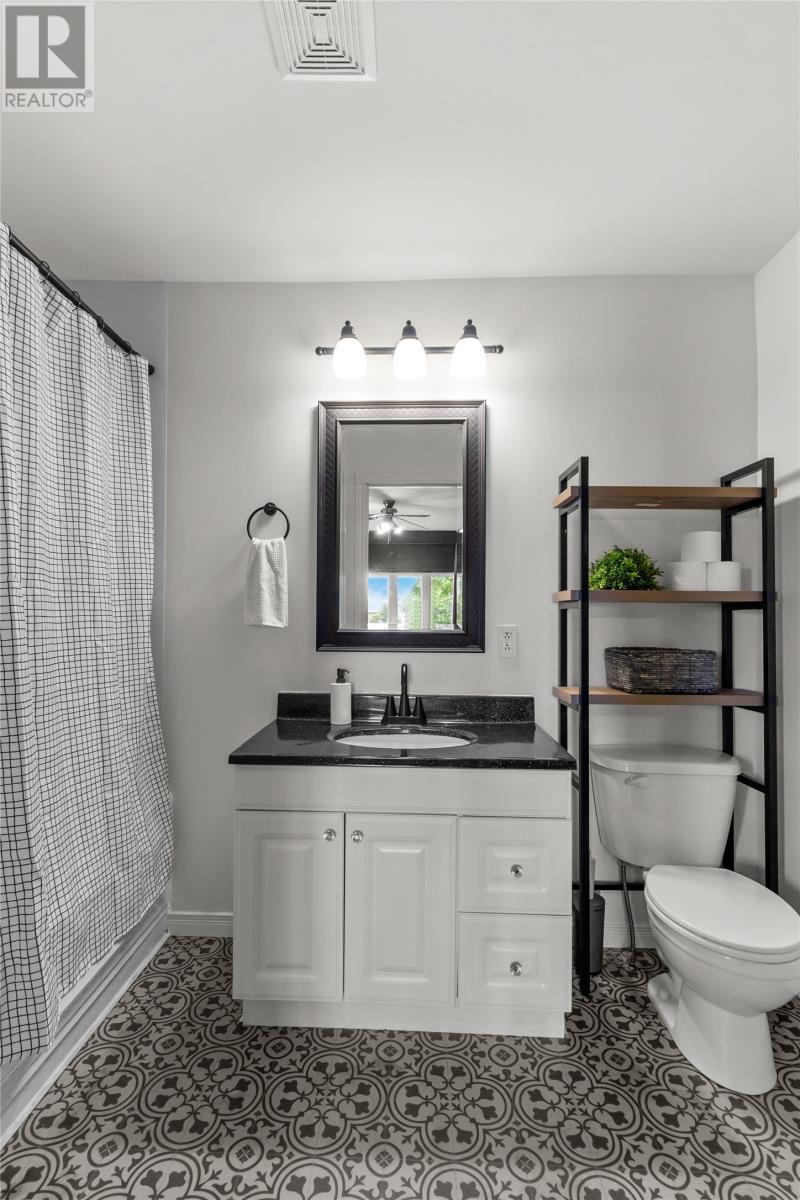 6 Willow Drive, Paradise, NL - Indoor Photo Showing Bathroom