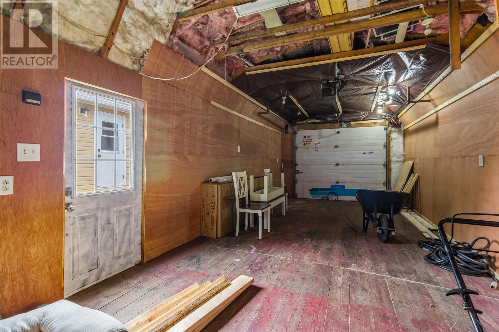 6 Willow Drive, Paradise, NL - Indoor Photo Showing Garage