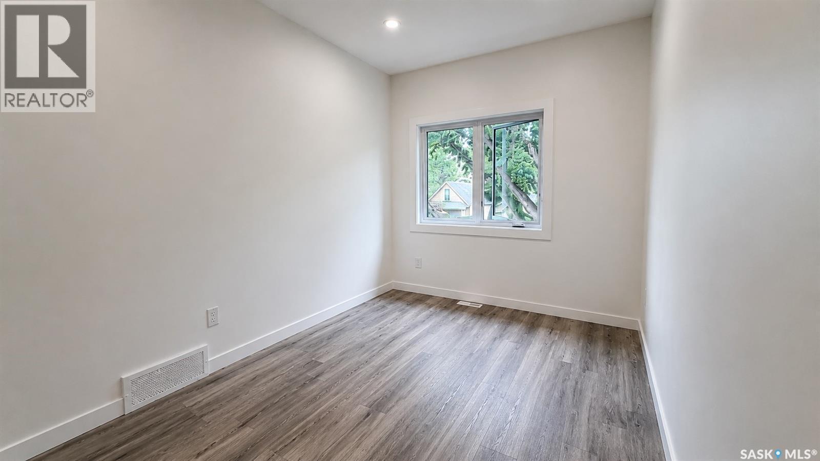1220 D Avenue N, Saskatoon, SK - Indoor Photo Showing Other Room