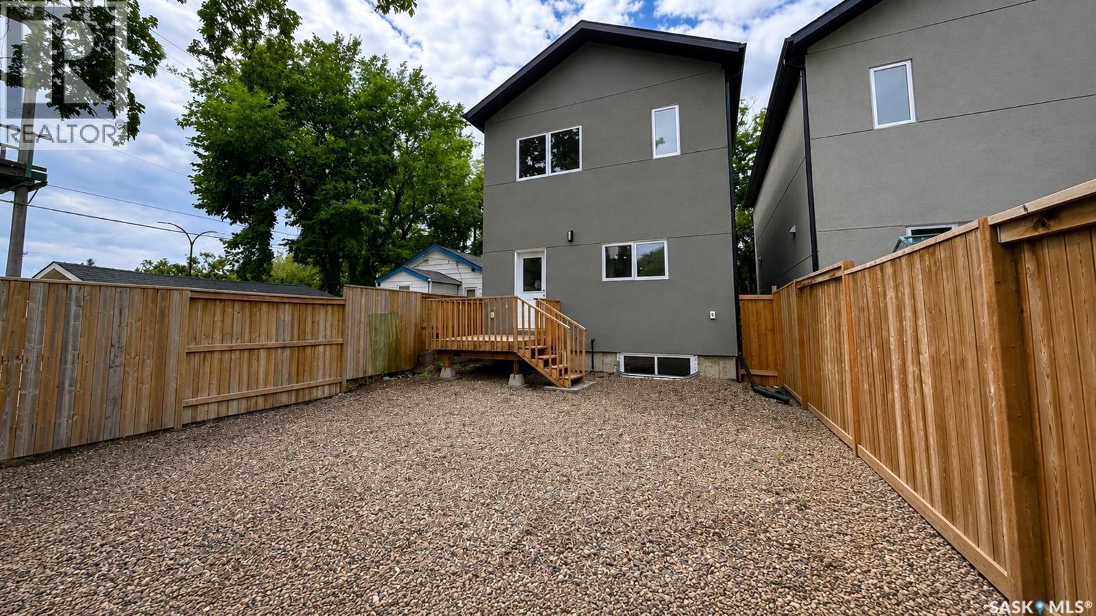 1220 D Avenue N, Saskatoon, SK - Outdoor With Exterior