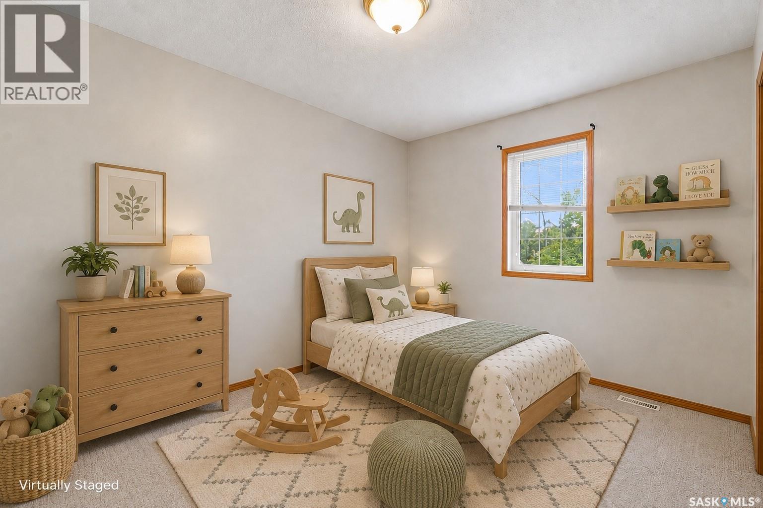 2 110 Keevil Crescent, Saskatoon, SK - Indoor Photo Showing Bedroom