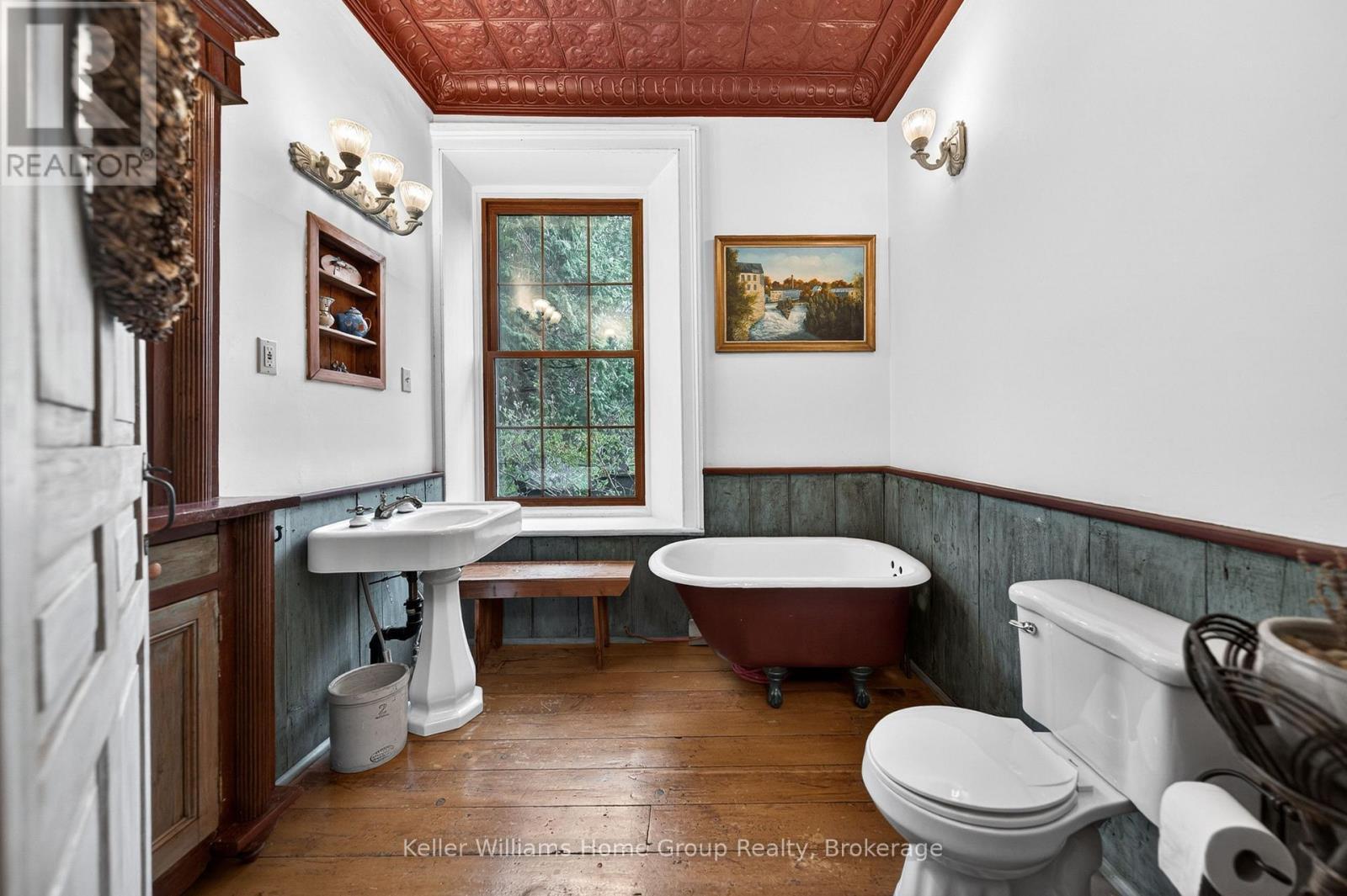 768 Bon Accord Street, Centre Wellington (Fergus), ON - Indoor Photo Showing Bathroom