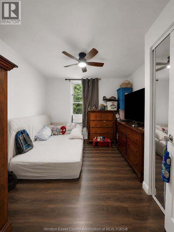 253 Curry Avenue, Windsor, ON - Indoor Photo Showing Bedroom