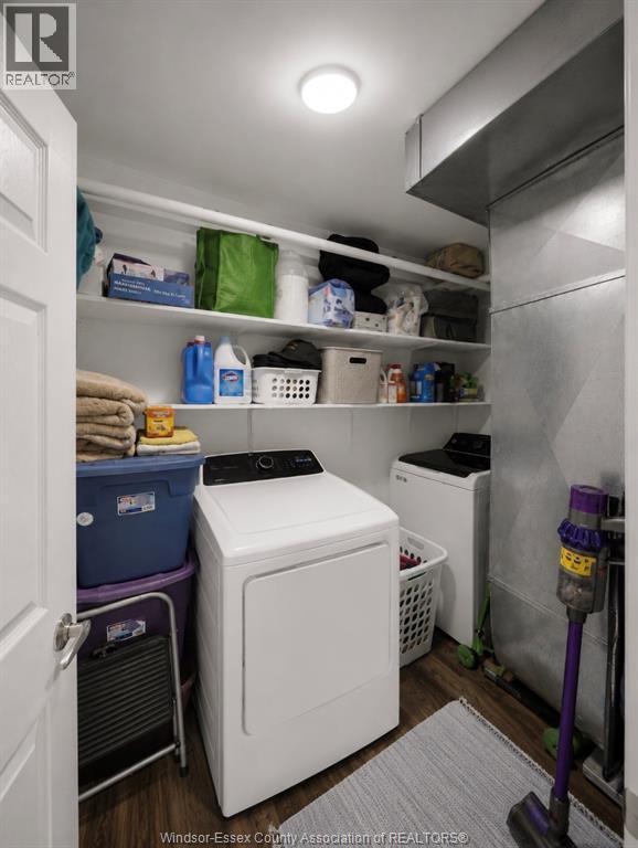 253 Curry Avenue, Windsor, ON - Indoor Photo Showing Laundry Room