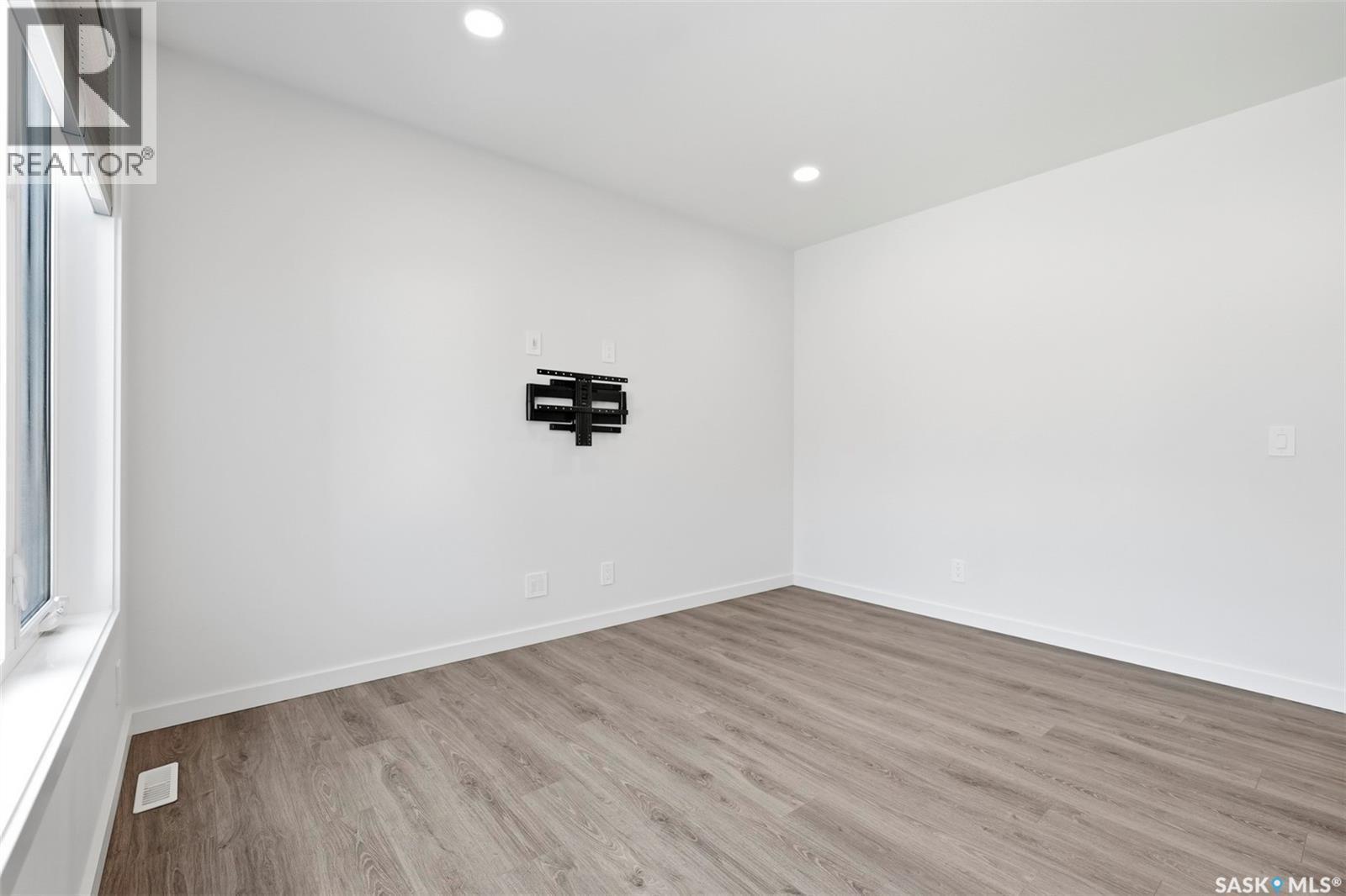 377 Germain Manor, Saskatoon, SK - Indoor Photo Showing Other Room