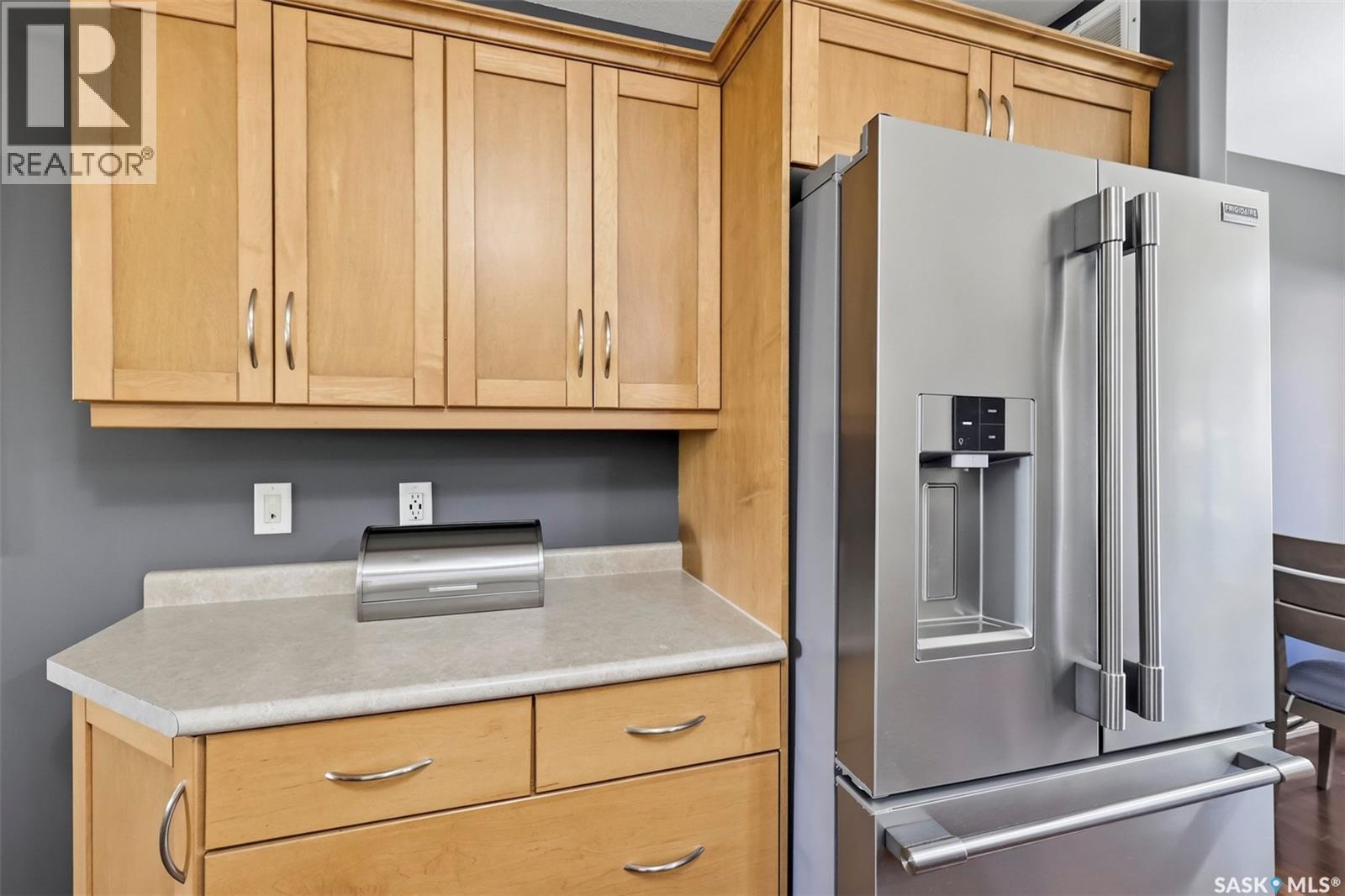 217 Isabella Street E, Saskatoon, SK - Indoor Photo Showing Kitchen