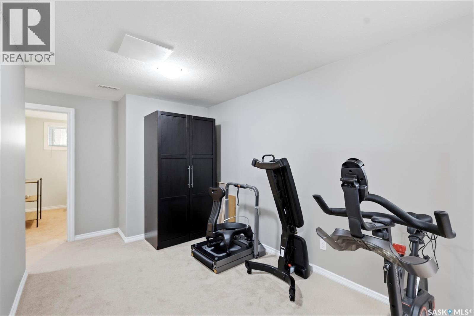 217 Isabella Street E, Saskatoon, SK - Indoor Photo Showing Gym Room