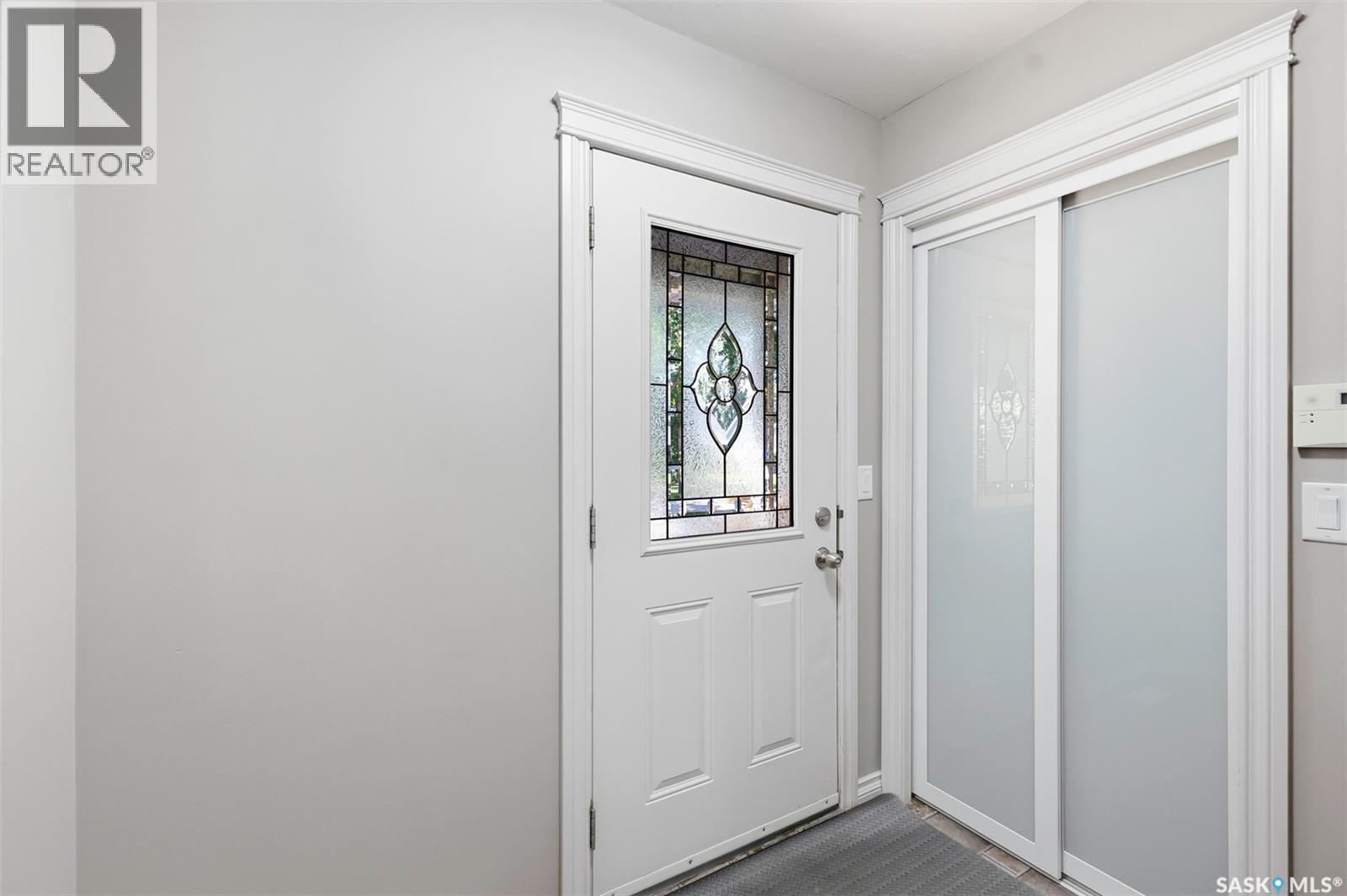 217 Isabella Street E, Saskatoon, SK - Indoor Photo Showing Other Room