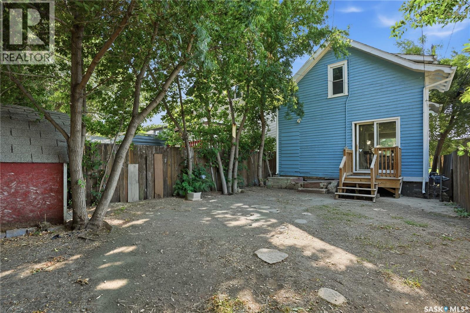 1117 Kilburn Avenue, Saskatoon, SK - Outdoor