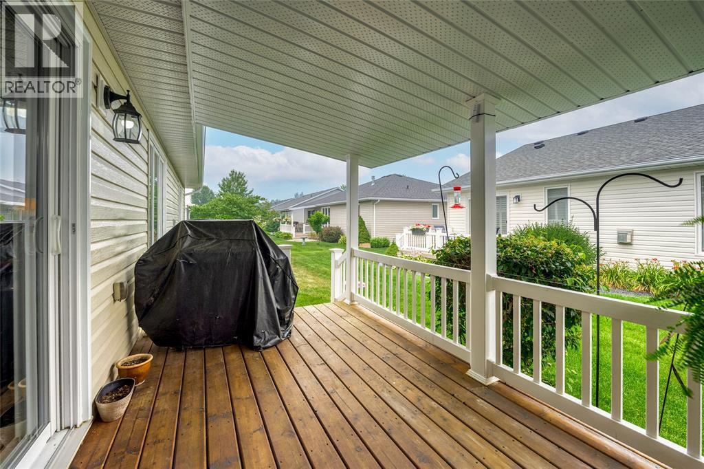 5600 Blackwell Sideroad Unit# 465, Sarnia, ON - Outdoor With Deck Patio Veranda With Exterior