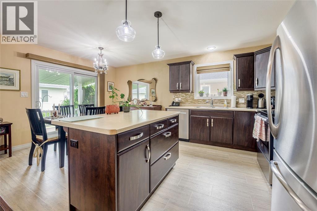 5600 Blackwell Sideroad Unit# 465, Sarnia, ON - Indoor Photo Showing Other Room